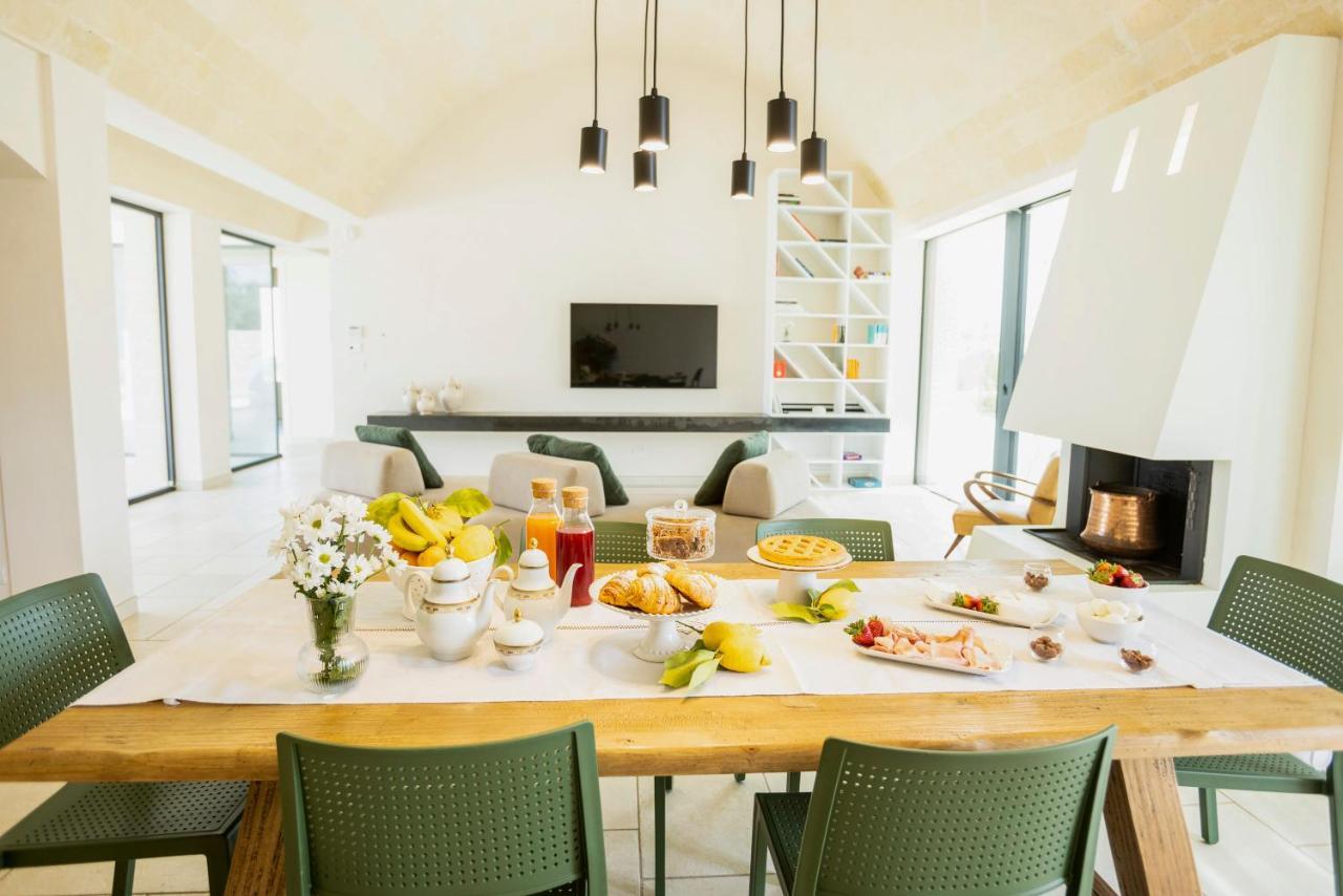 Dimora La Scaledda Bed & Breakfast Serranova Екстериор снимка