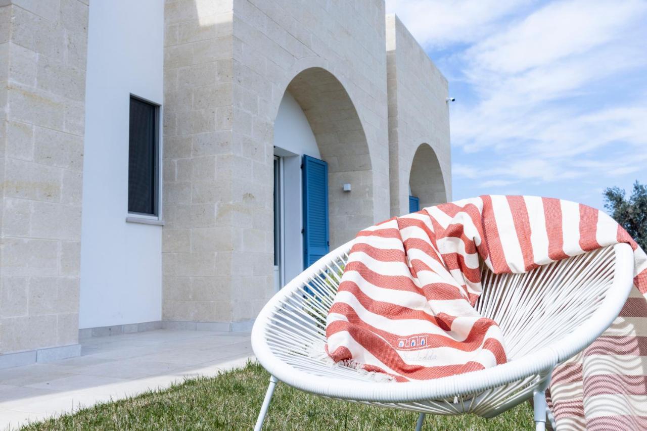 Dimora La Scaledda Bed & Breakfast Serranova Екстериор снимка