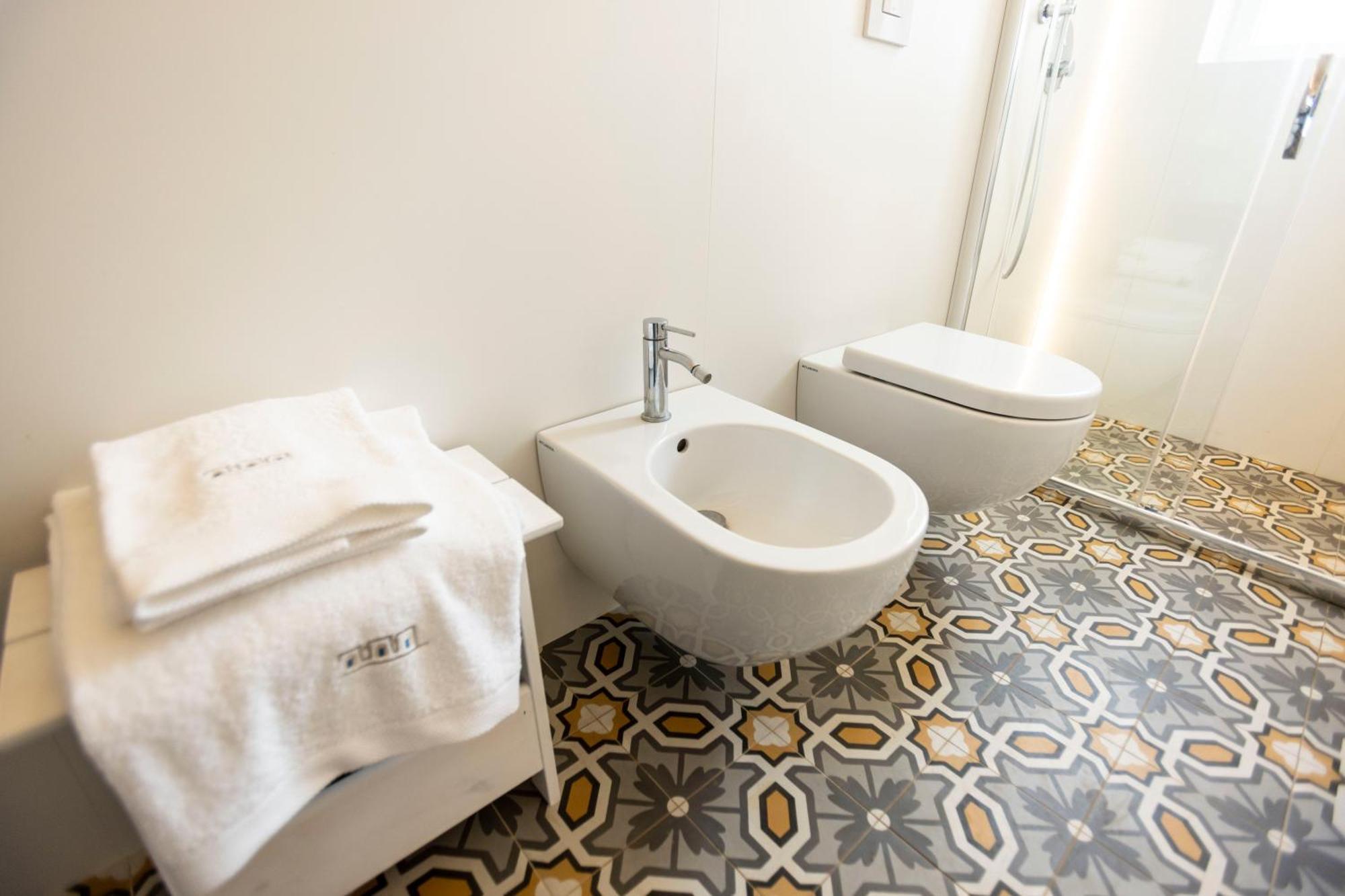 Dimora La Scaledda Bed & Breakfast Serranova Стая снимка